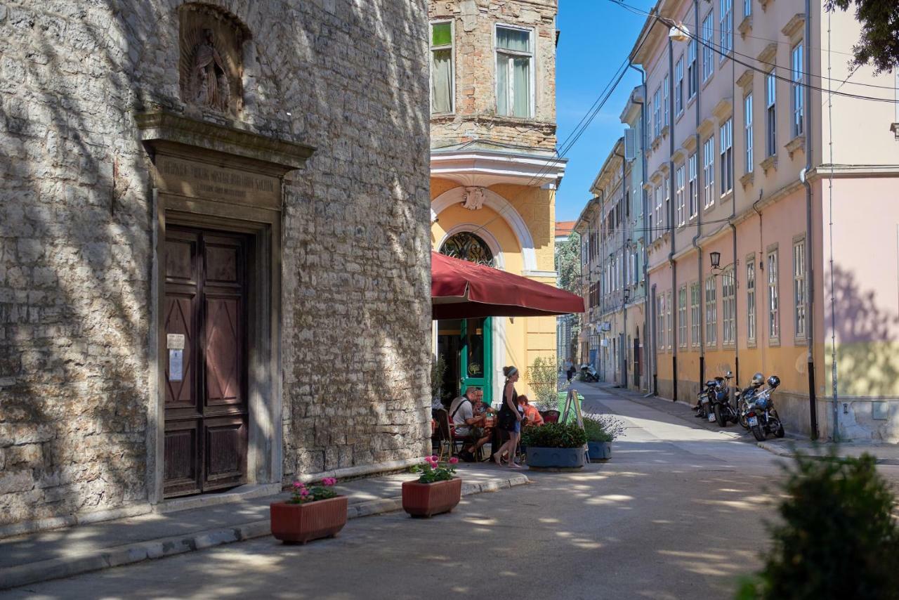 Old City Romanitic Studios 1 With Free Private Parking Pula Ngoại thất bức ảnh