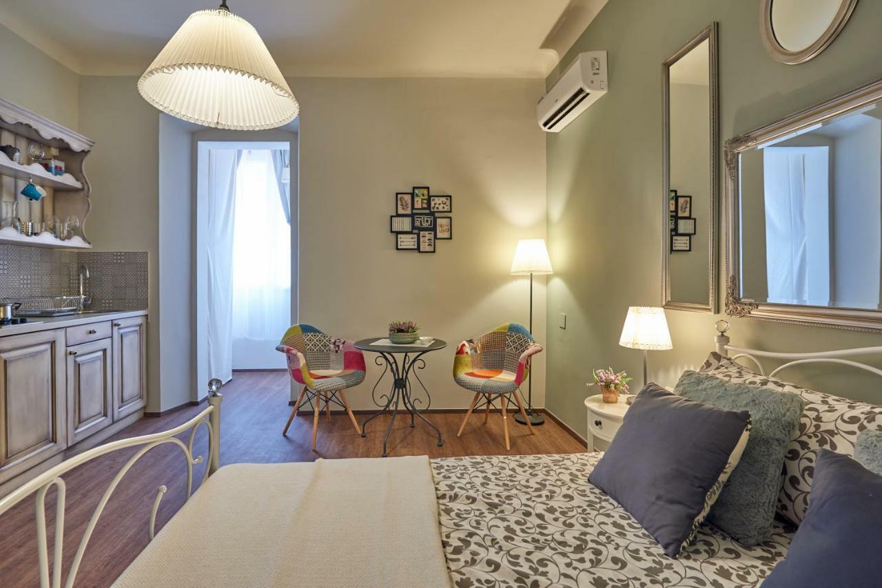 Old City Romanitic Studios 1 With Free Private Parking Pula Ngoại thất bức ảnh